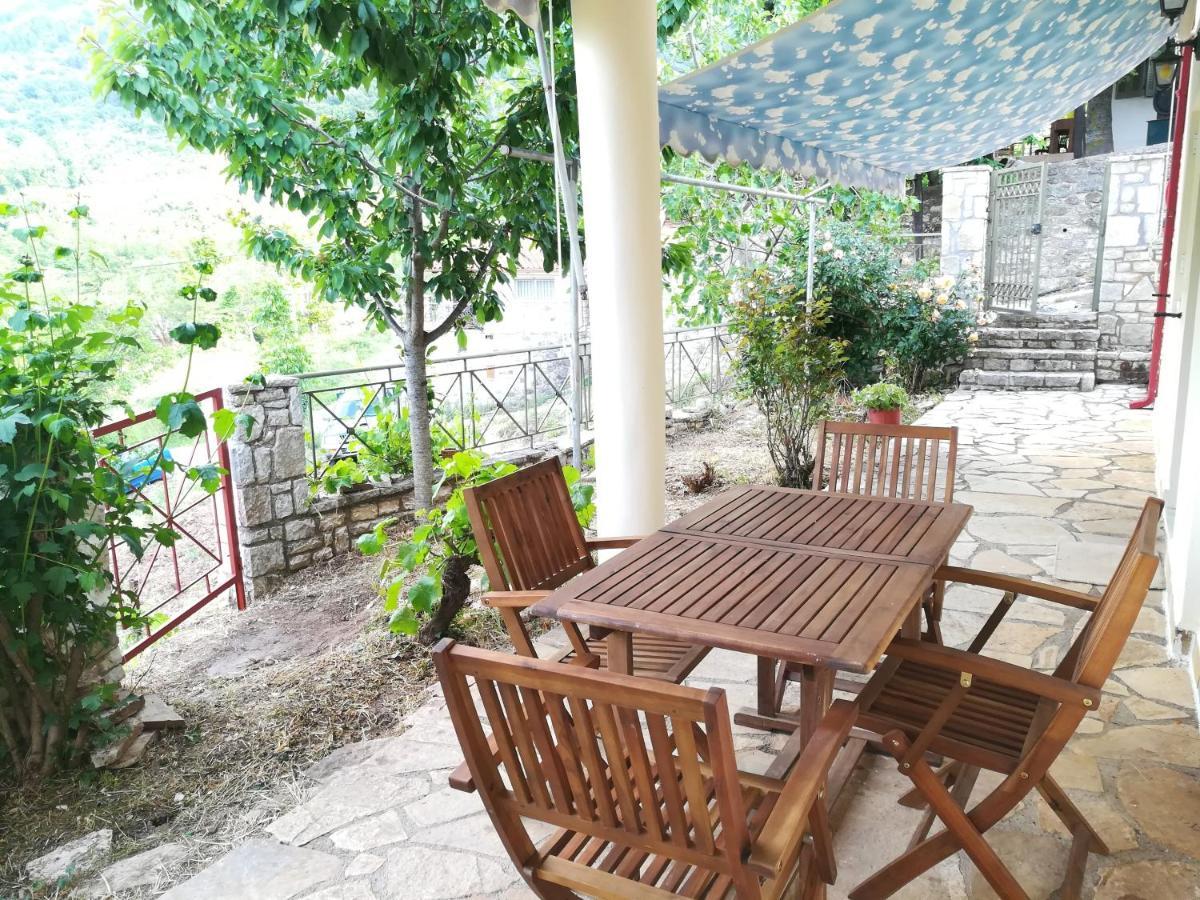 Plataniotissa Mansion Villa Kalavryta Exterior photo