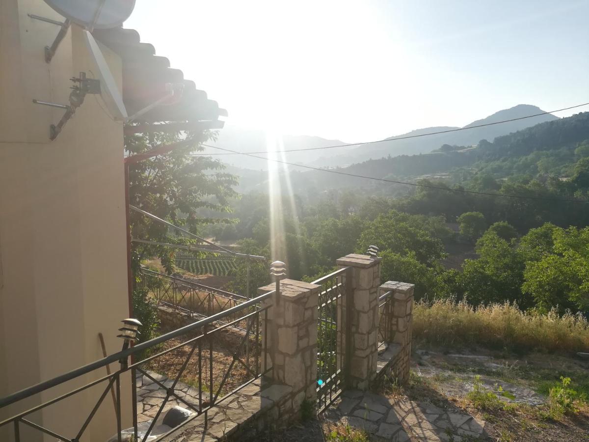 Plataniotissa Mansion Villa Kalavryta Exterior photo